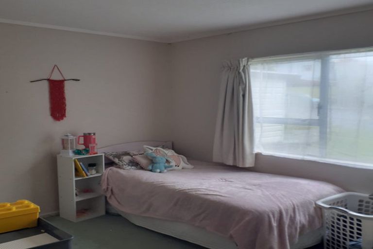 Photo of property in 12 Staysail Place, Whitby, Porirua, 5024