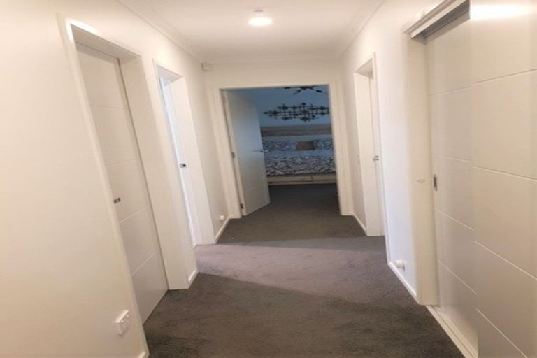 Photo of property in 10 Shearwater Lane, Whitby, Porirua, 5024