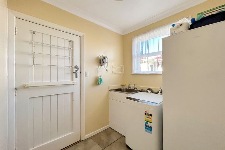 Photo of property in 24 Elizabeth Street, Levin, 5510