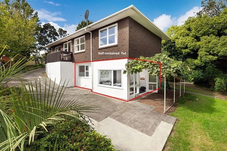 Photo of property in 38 Neal Avenue, Glenfield, Auckland, 0629