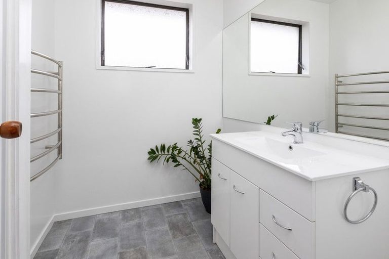Photo of property in 1/38 Greenock Street, Redwood, Christchurch, 8051