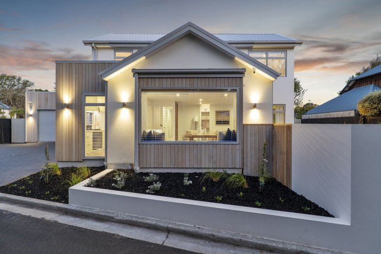 Photo of property in 20a Gordon Avenue, St Albans, Christchurch, 8014