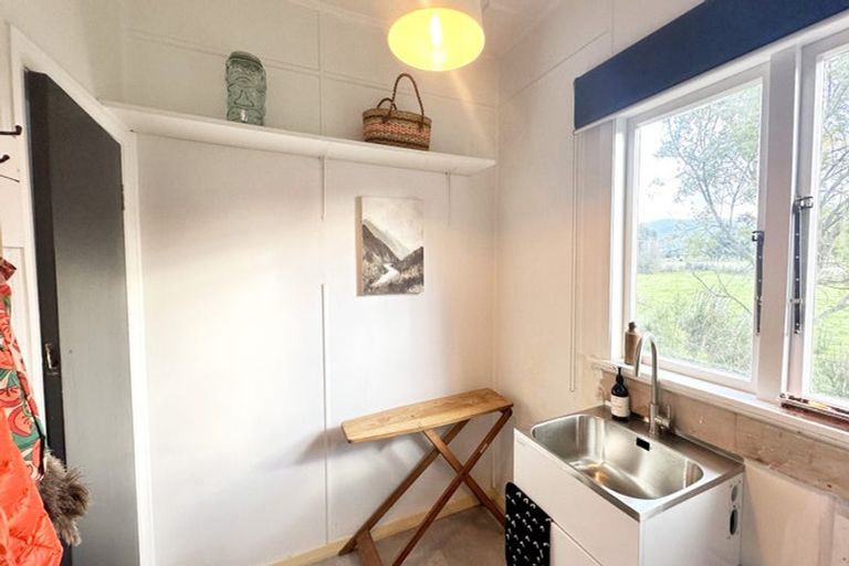 Photo of property in 4 South Featherston Road, South Featherston, Featherston, 5771