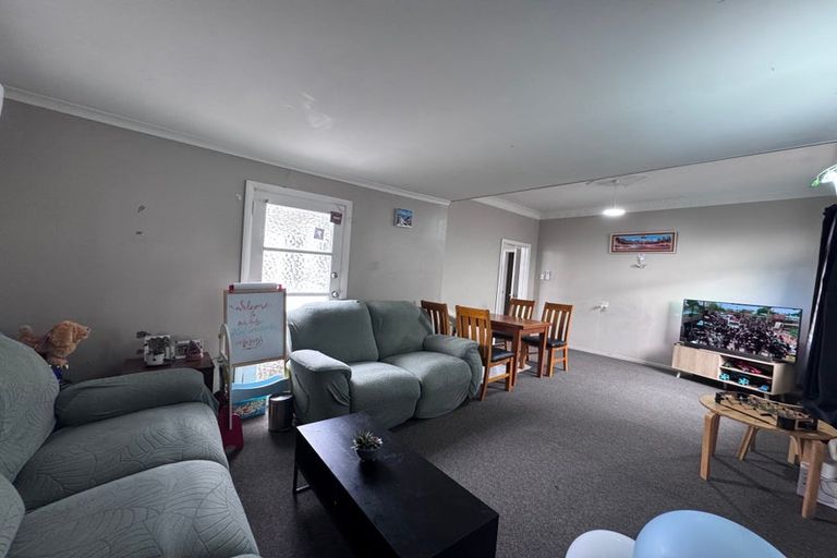 Photo of property in 9 Ruahine Street, Roslyn, Palmerston North, 4414