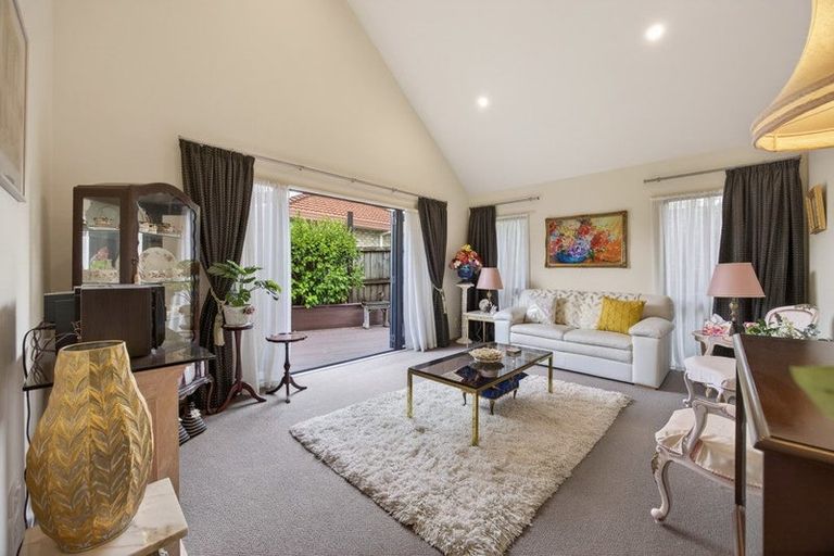 Photo of property in 37 Starlight Cove, Hobsonville, Auckland, 0618