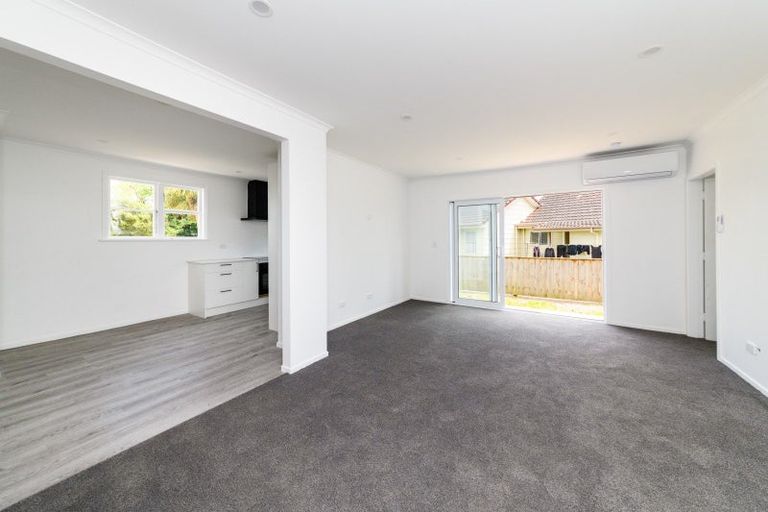 Photo of property in 73 Rangiora Avenue, Roslyn, Palmerston North, 4414
