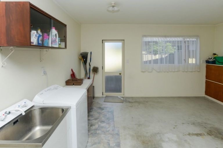 Photo of property in 6 Newbury Place, Taradale, Napier, 4112