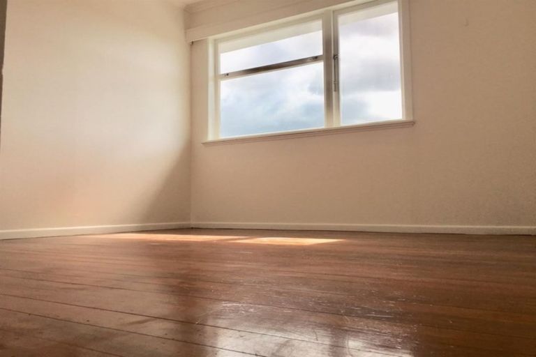 Photo of property in 20 Blease Street, New Lynn, Auckland, 0600