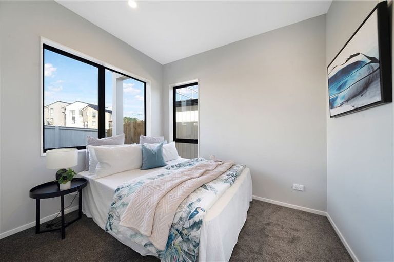 Photo of property in 42 Neretva Avenue, Massey, Auckland, 0614