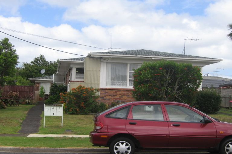 Photo of property in 3/1 Napoleon Avenue, Milford, Auckland, 0620