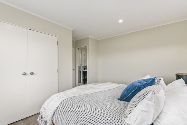 Photo of property in 83f1 Townsend Road, Miramar, Wellington, 6022
