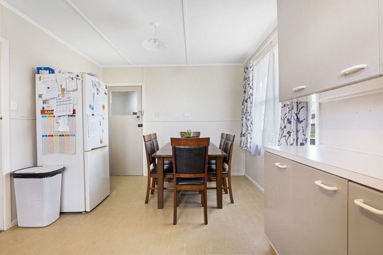 Photo of property in 12 Leeds Street, Milson, Palmerston North, 4414