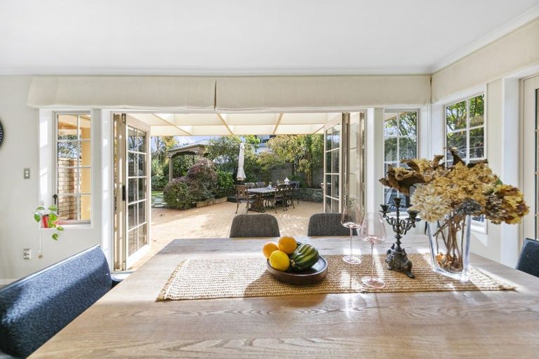 Photo of property in 12 San Jose Rise, Shamrock Park, Auckland, 2016