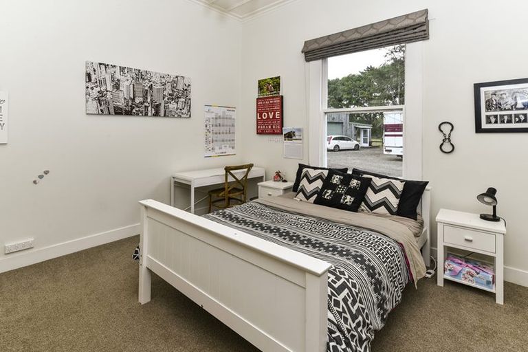 Photo of property in 333 Ararimu Valley Road, Helensville, Waimauku, 0882