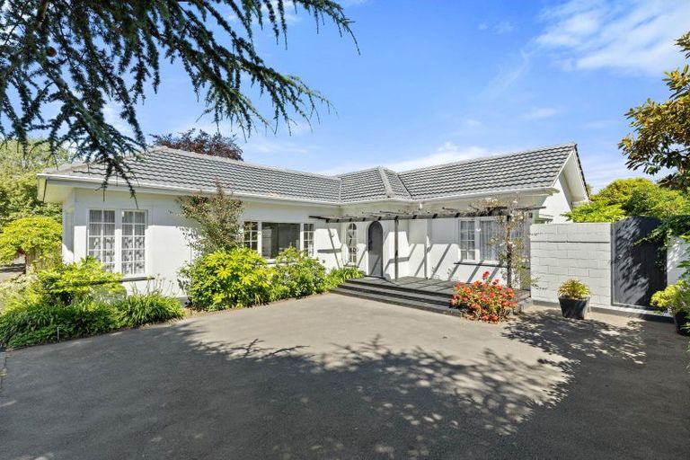 Photo of property in 2/188c Gayhurst Road, Dallington, Christchurch, 8061