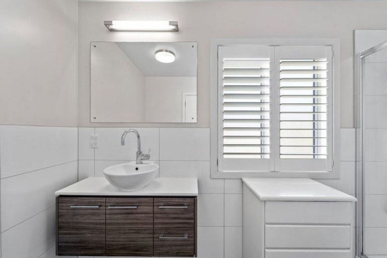 Photo of property in 37 Landmark Terrace, Orewa, 0931