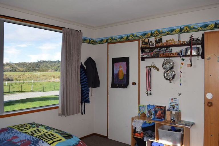 Photo of property in 2b Takutai Road, Ruatapu, Hokitika, 7883