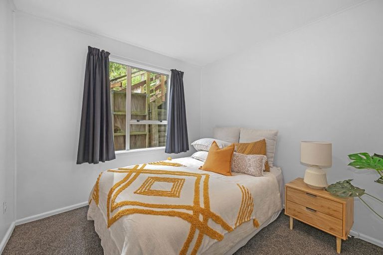 Photo of property in 30 Hawkhurst Road, Lyttelton, 8082