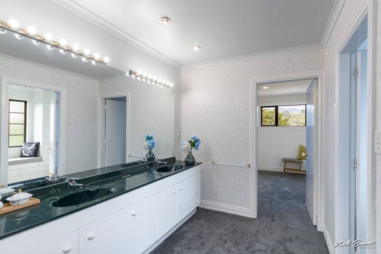Photo of property in 29 Clearwater Terrace, Brown Owl, Upper Hutt, 5018