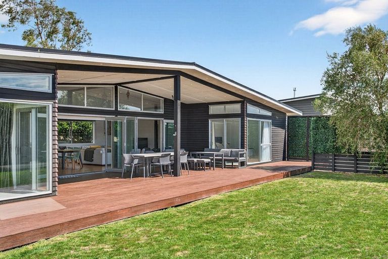 Photo of property in 15 Esther Street, Martinborough, 5711