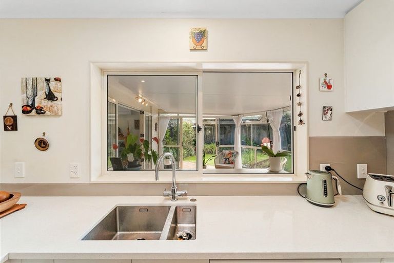 Photo of property in 39 Lakeside Drive, Orewa, 0931