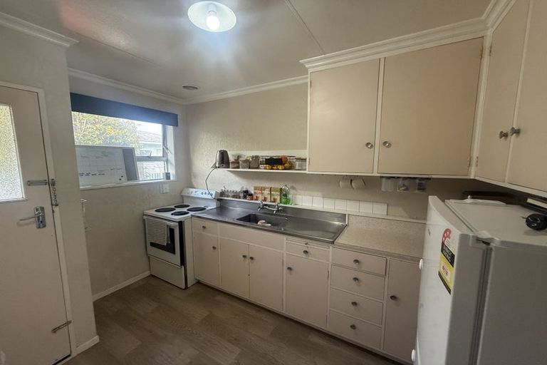 Photo of property in 3 Kiwi Court, Roslyn, Palmerston North, 4414