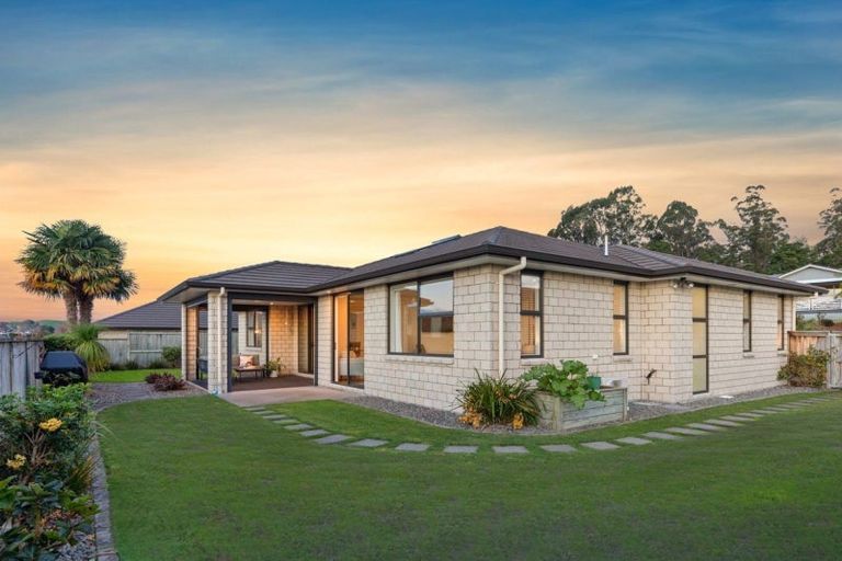 Photo of property in 6 Damien Place, Ohauiti, Tauranga, 3112