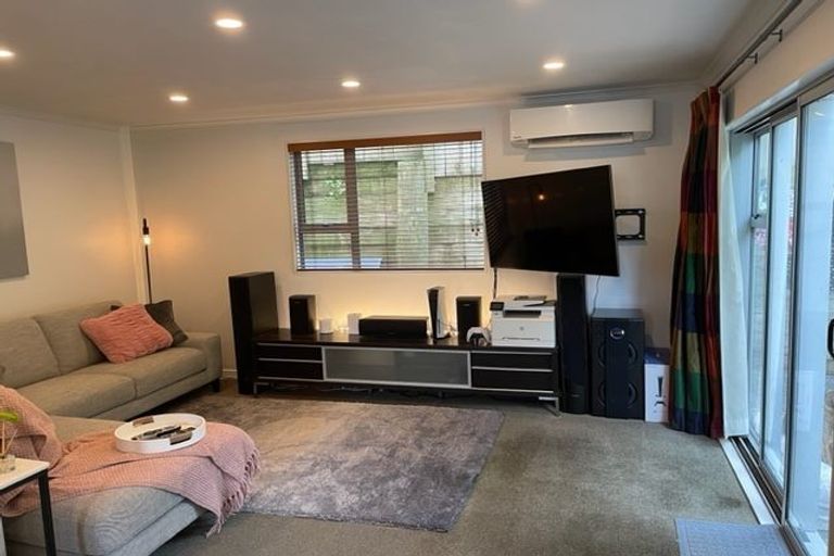 Photo of property in 118a Campbell Street, Karori, Wellington, 6012