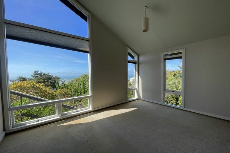 Photo of property in 116 Moncks Spur Road, Redcliffs, Christchurch, 8081