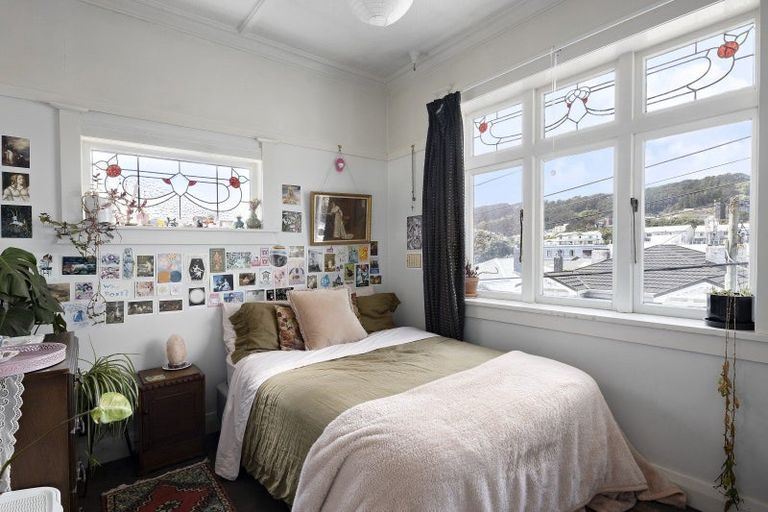 Photo of property in 24 Myrtle Crescent, Mount Cook, Wellington, 6021