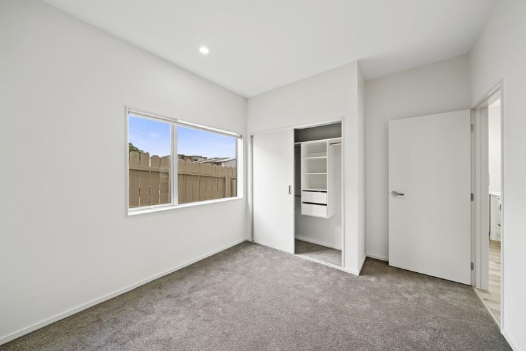 Photo of property in 57d Arimu Road, Papakura, 2110