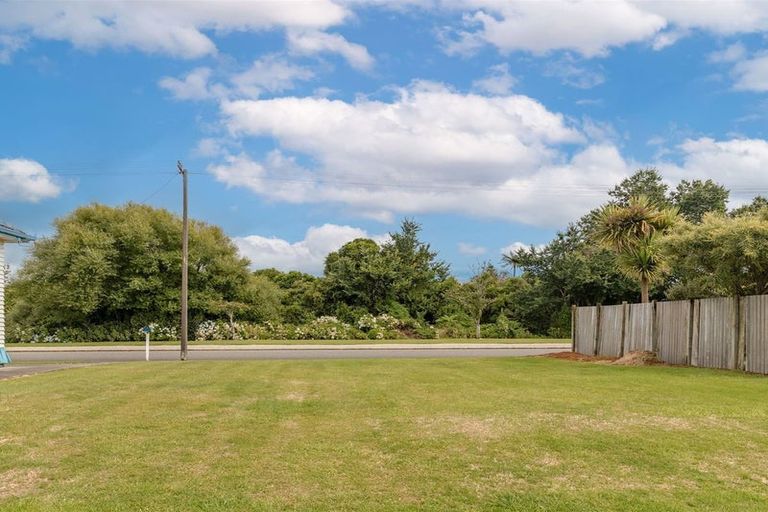 Photo of property in 28 The Esplanade, Westport, 7825