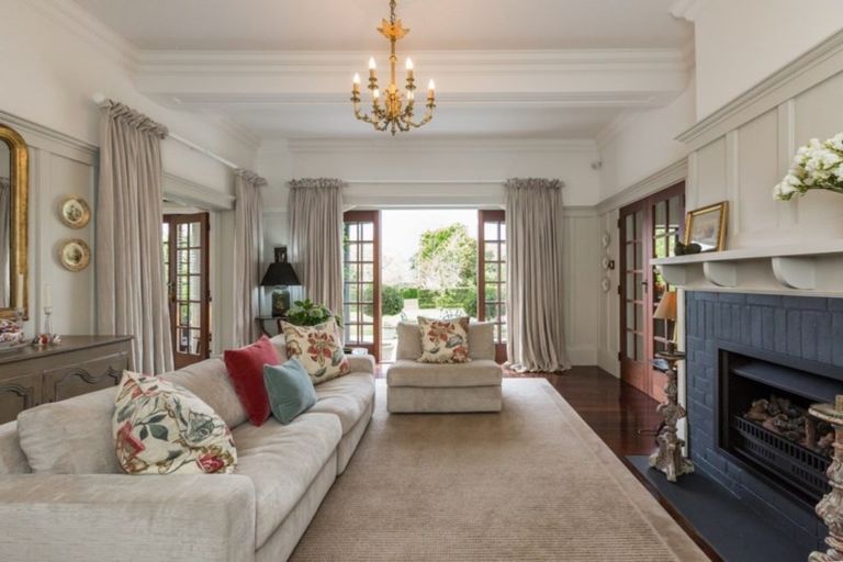 Photo of property in 36 Breadalbane Road, Havelock North, 4130