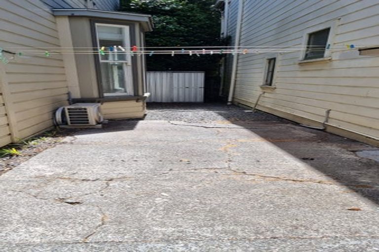 Photo of property in 99 Webb Street, Mount Cook, Wellington, 6011