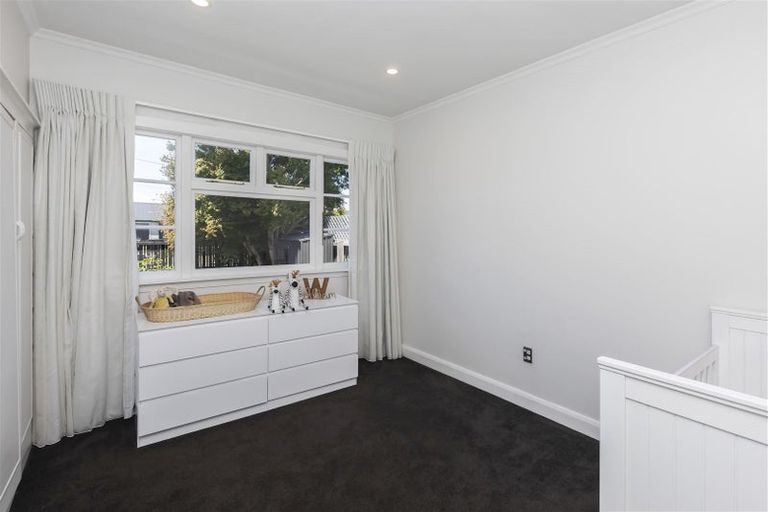 Photo of property in 155 Weston Road, St Albans, Christchurch, 8052
