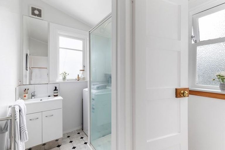 Photo of property in 149 Wallace Street, Mount Cook, Wellington, 6021