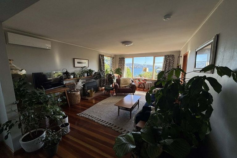 Photo of property in 43 Gordon Road, Plimmerton, Porirua, 5026