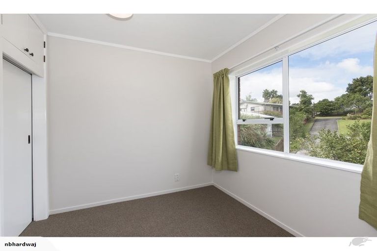 Photo of property in 5 Petrel Place, Massey, Auckland, 0614