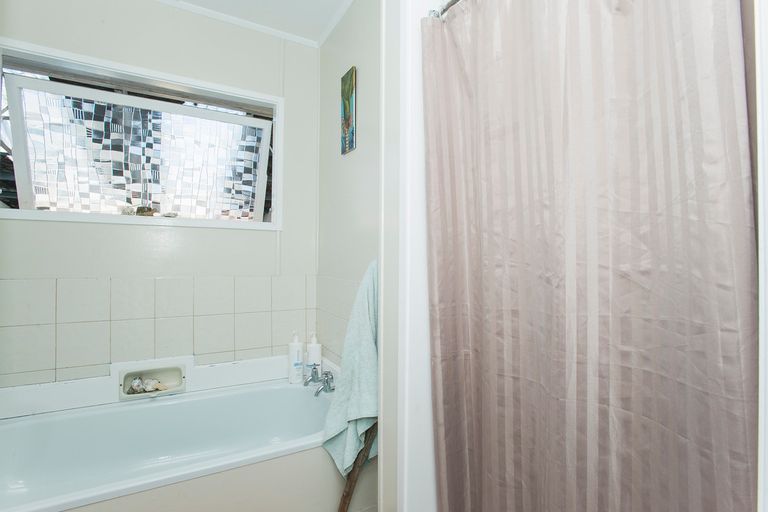 Photo of property in 103 Huxley Road, Outer Kaiti, Gisborne, 4010