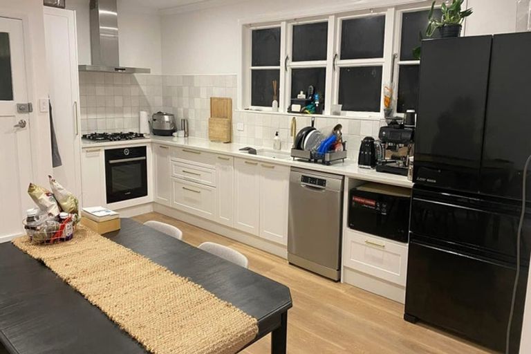Photo of property in 23 Hollies Crescent, Johnsonville, Wellington, 6037
