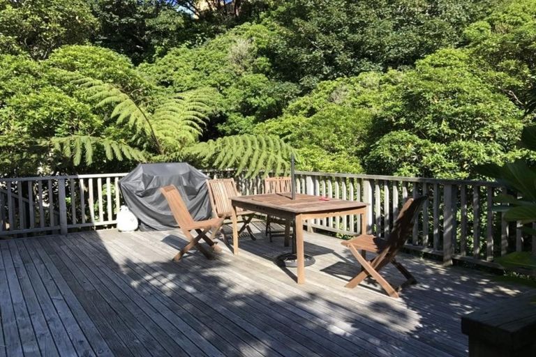 Photo of property in 72 Oban Street, Wadestown, Wellington, 6012