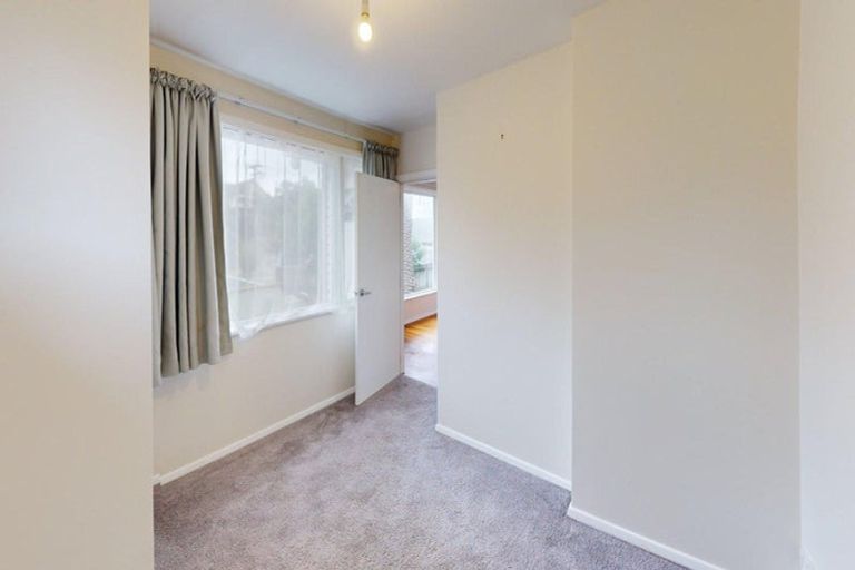 Photo of property in 33 Dale Road, Raumati South, Paraparaumu, 5032