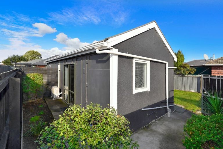 Photo of property in 154 Wainoni Road, Avondale, Christchurch, 8061