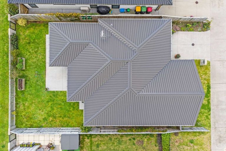 Photo of property in 6 Navy Lane, Papamoa, 3118