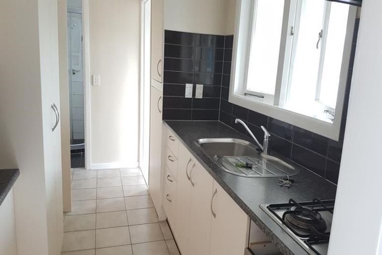 Photo of property in 9a Gloucester Road, Manurewa, Auckland, 2102