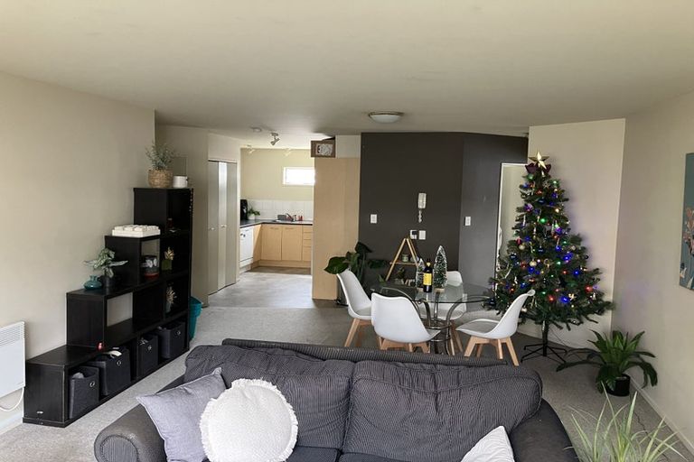 Photo of property in 11 Douglas Street, Mount Cook, Wellington, 6021