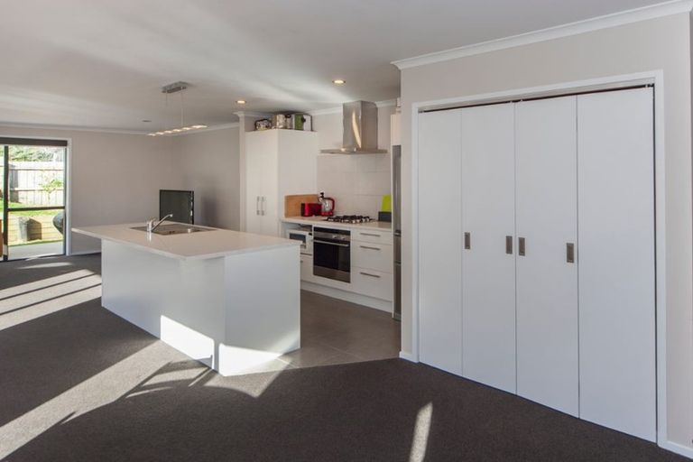 Photo of property in 8 Karika Place, Massey, Auckland, 0614