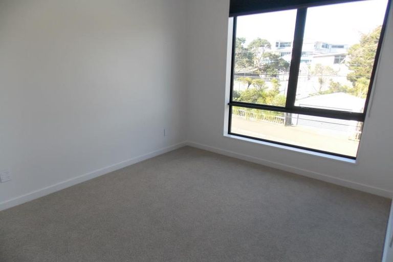 Photo of property in 3/210 Karori Road, Karori, Wellington, 6012