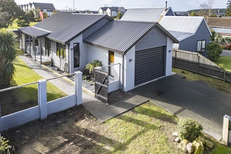 Photo of property in 15 Kalmia Place, Kaiapoi, 7630