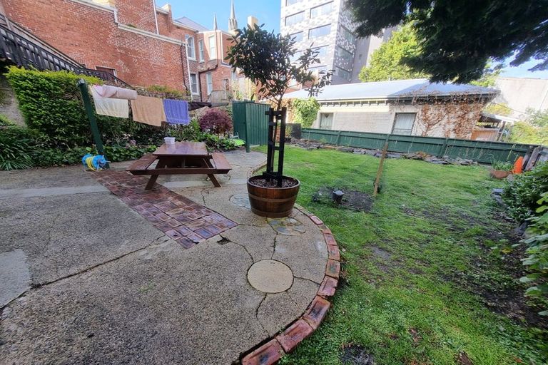 Photo of property in 112 Moray Place, Dunedin Central, Dunedin, 9016